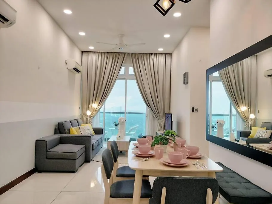 Delight Homestay Paragon Residences Johor Bahru